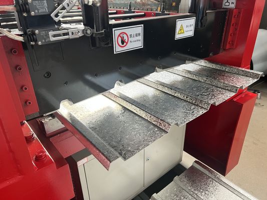 স্বয়ংক্রিয় গ্যালভানাইজড ফ্লোর ডেক রোল ফর্মিং মেশিন 11+11+7.5KW