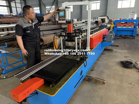 চেইন ট্রান্সমিশন শাটার ডোর রোল ফর্মিং মেশিন Cr12 কাটিং ব্লেড উপাদান সঙ্গে