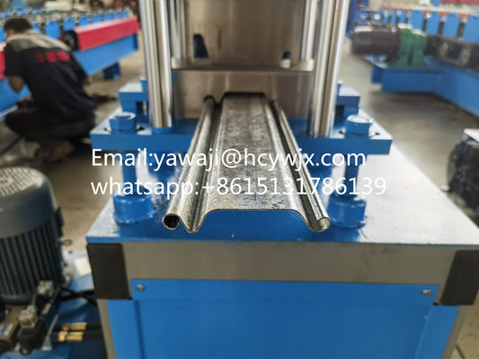 নতুন রোলার রঙ ইস্পাত শাটার দরজা রোল গঠন মেশিন