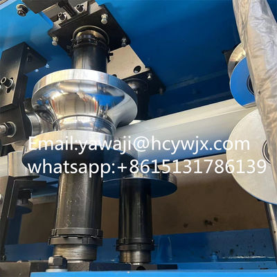 স্বয়ংক্রিয় গর্ত এলকোট ডাউনসপুট রোল ফর্মিং মেশিন