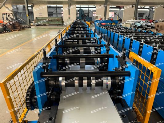 রেইনস্পুট ডাউনস্পুট রোল ফর্মিং মেশিন হাইড্রোলিক কাটিং 100 মিমি বা কাস্টমাইজড ব্যাসার্ধ